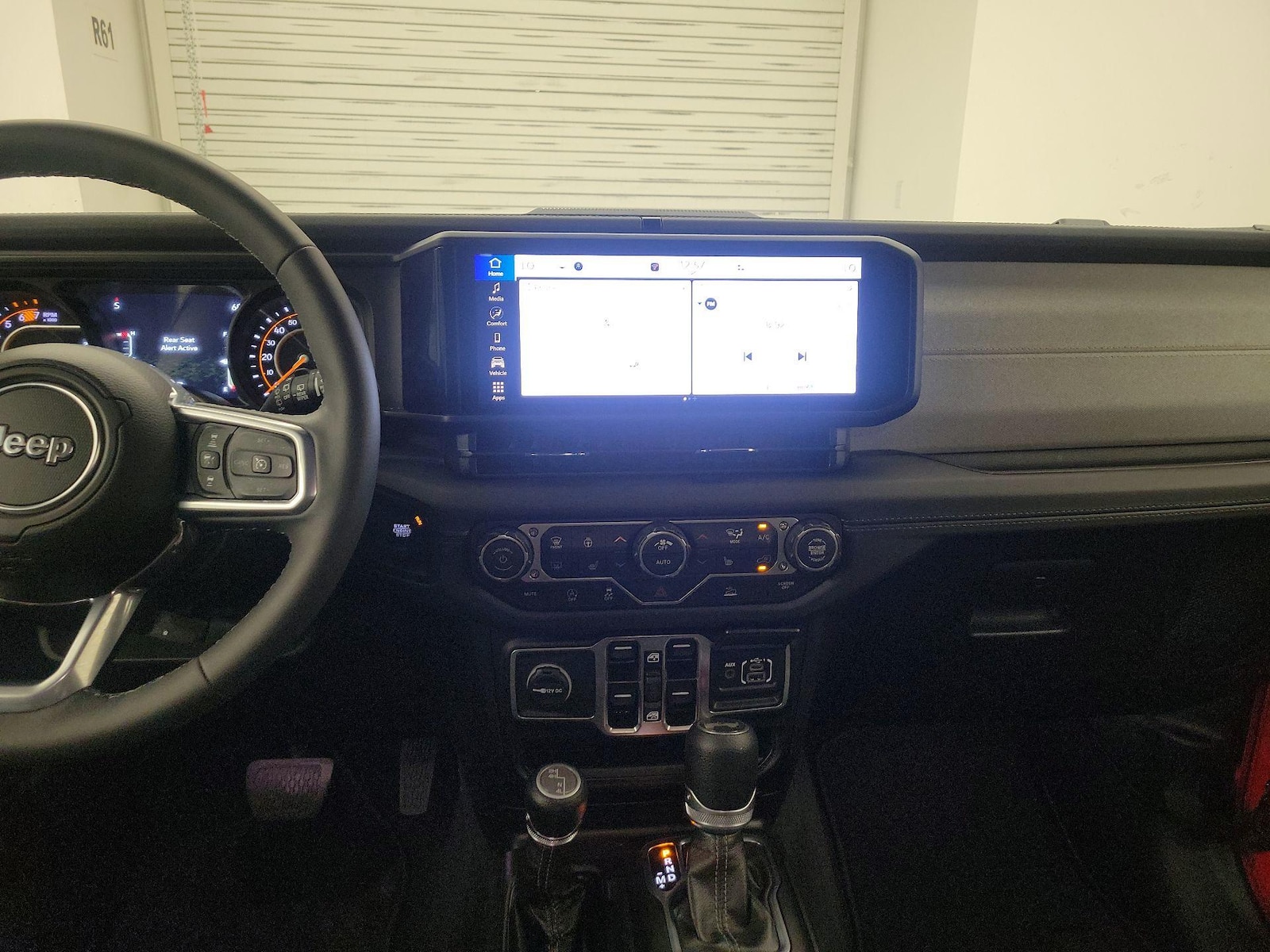 Apple CarPlay® & Android Auto™