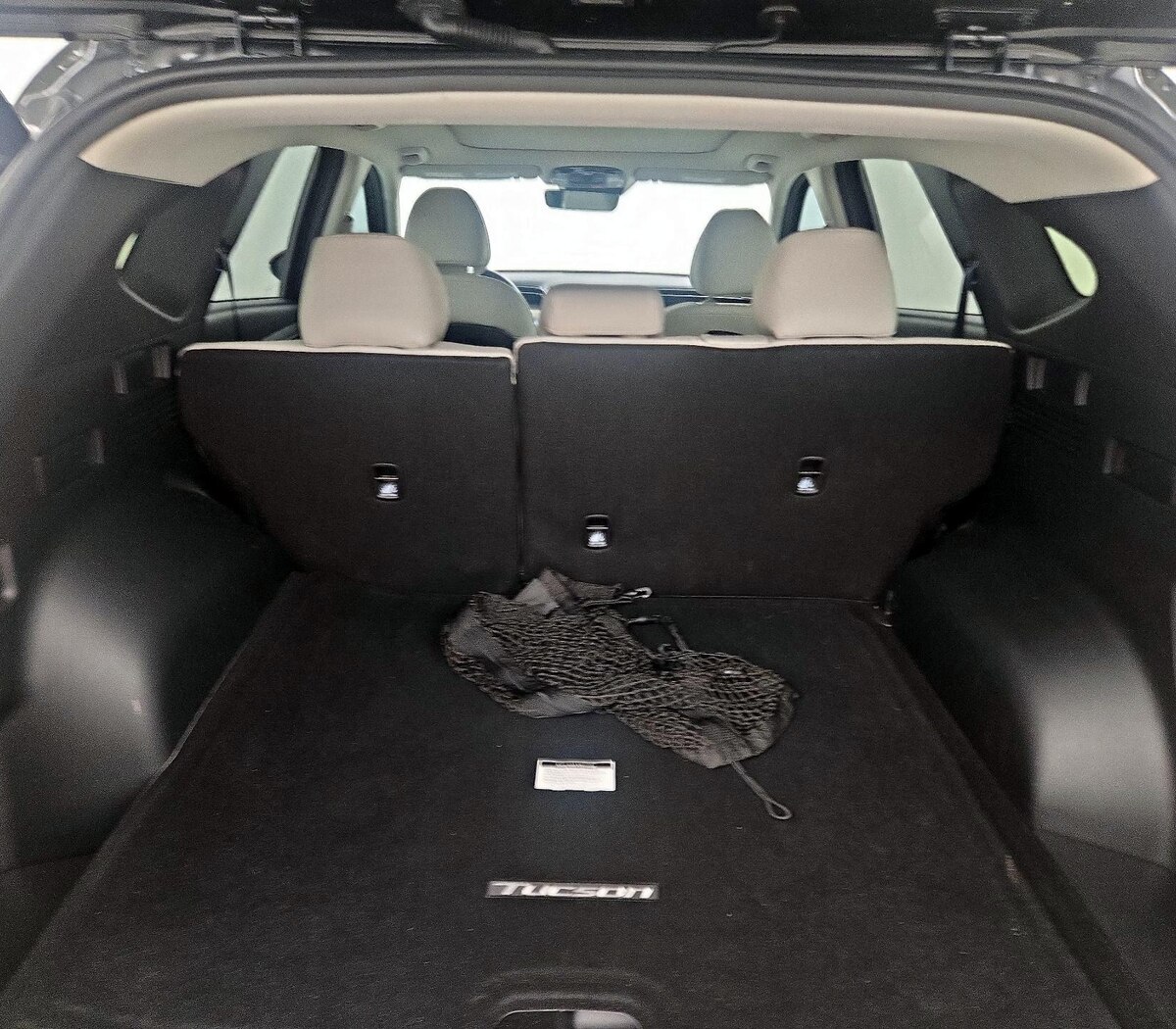 Trunk/Cargo (Seats Up)