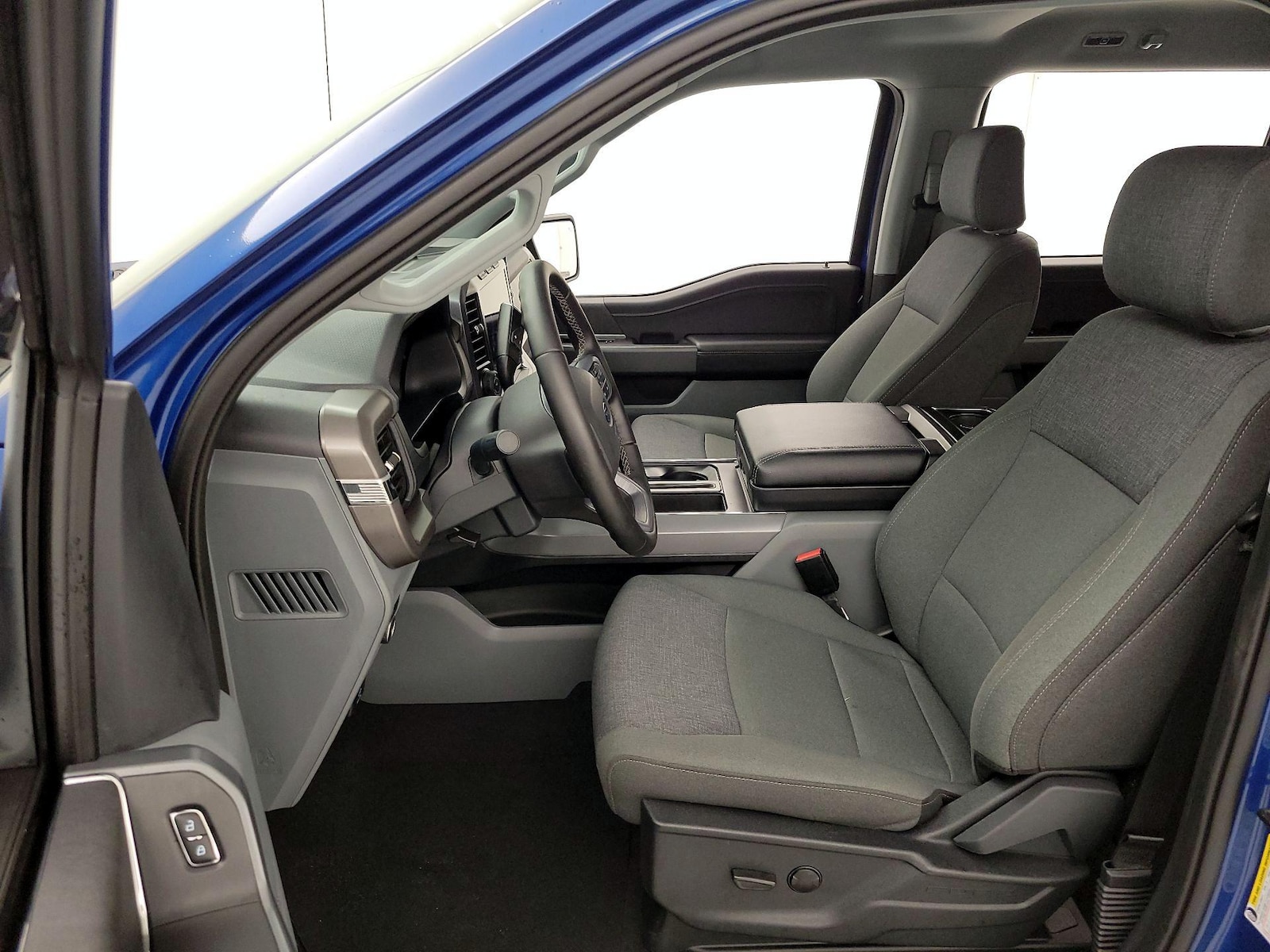 Power Seat(s) & Side Airbags