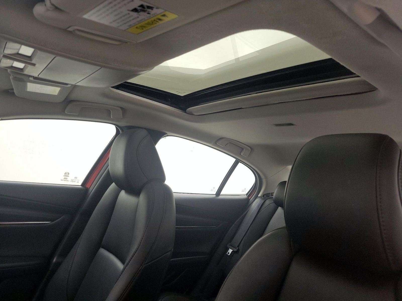 Sunroof(s) & Overhead Airbags