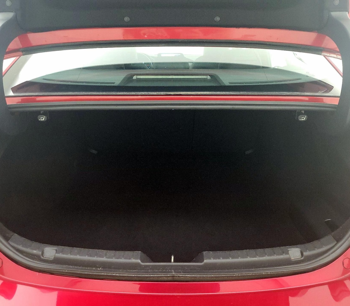 Trunk/Cargo (Seats Up)