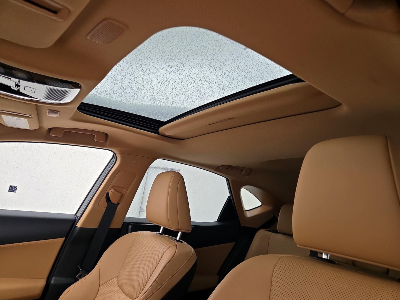 Sunroof(s) & Overhead Airbags
