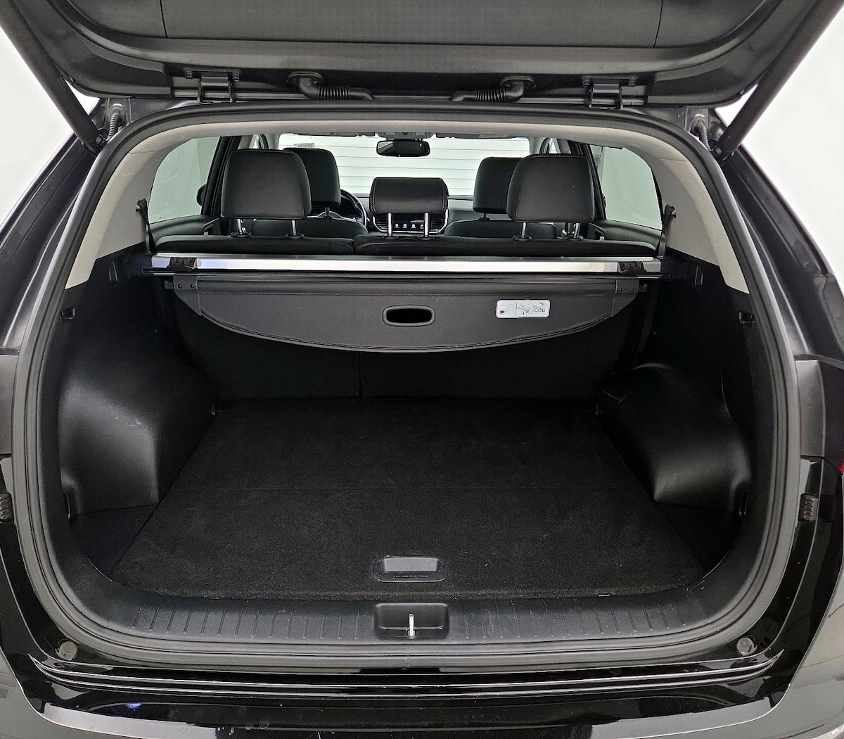 Trunk/Cargo (Seats Up)