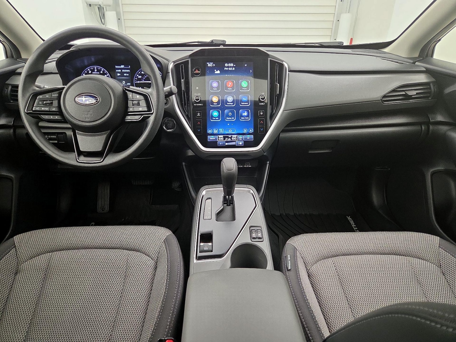 Apple CarPlay® & Android Auto™