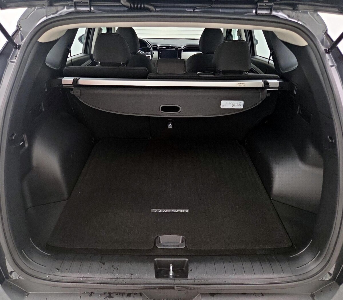 Trunk/Cargo (Seats Up)