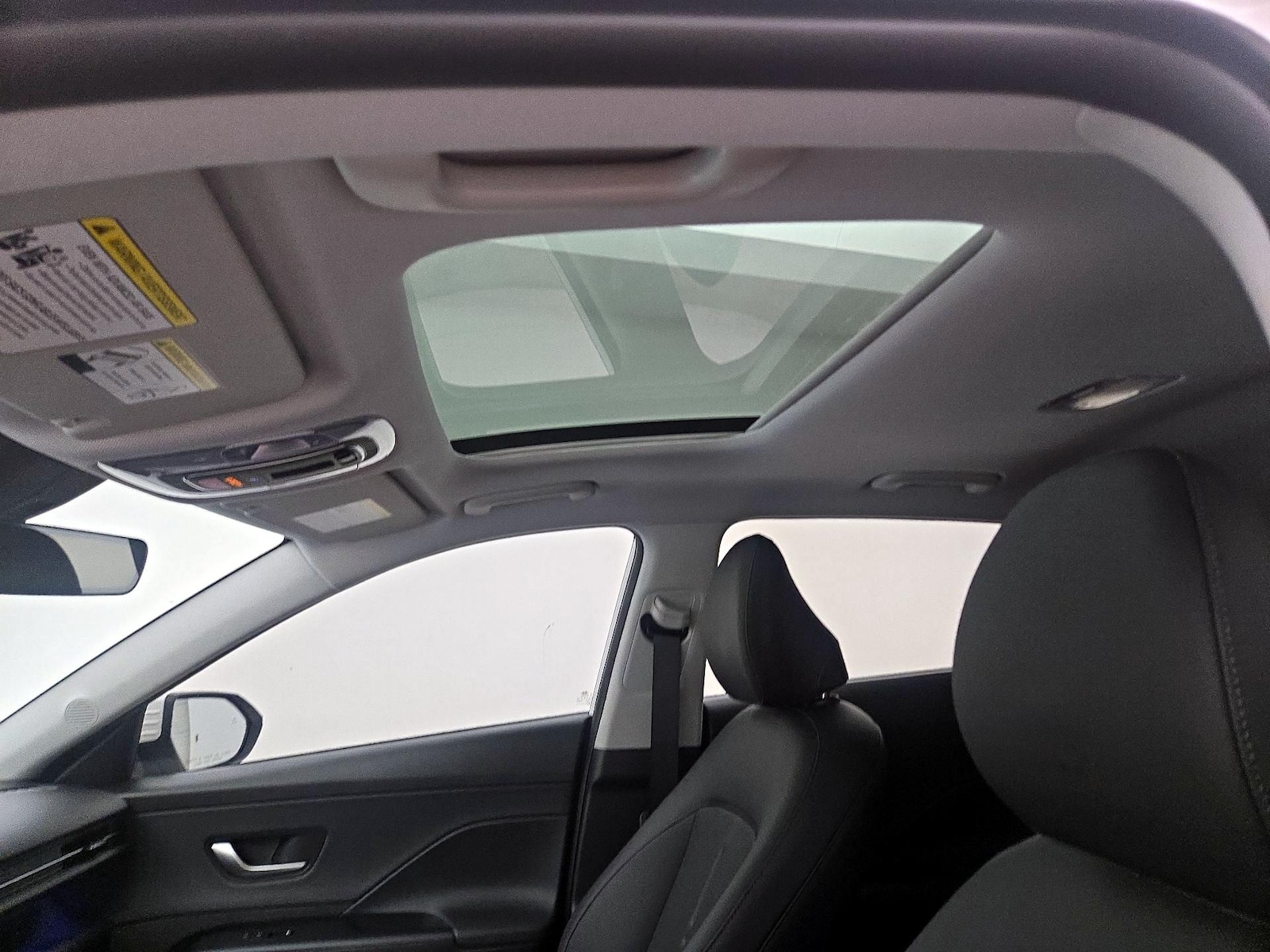 Sunroof(s) & Overhead Airbags