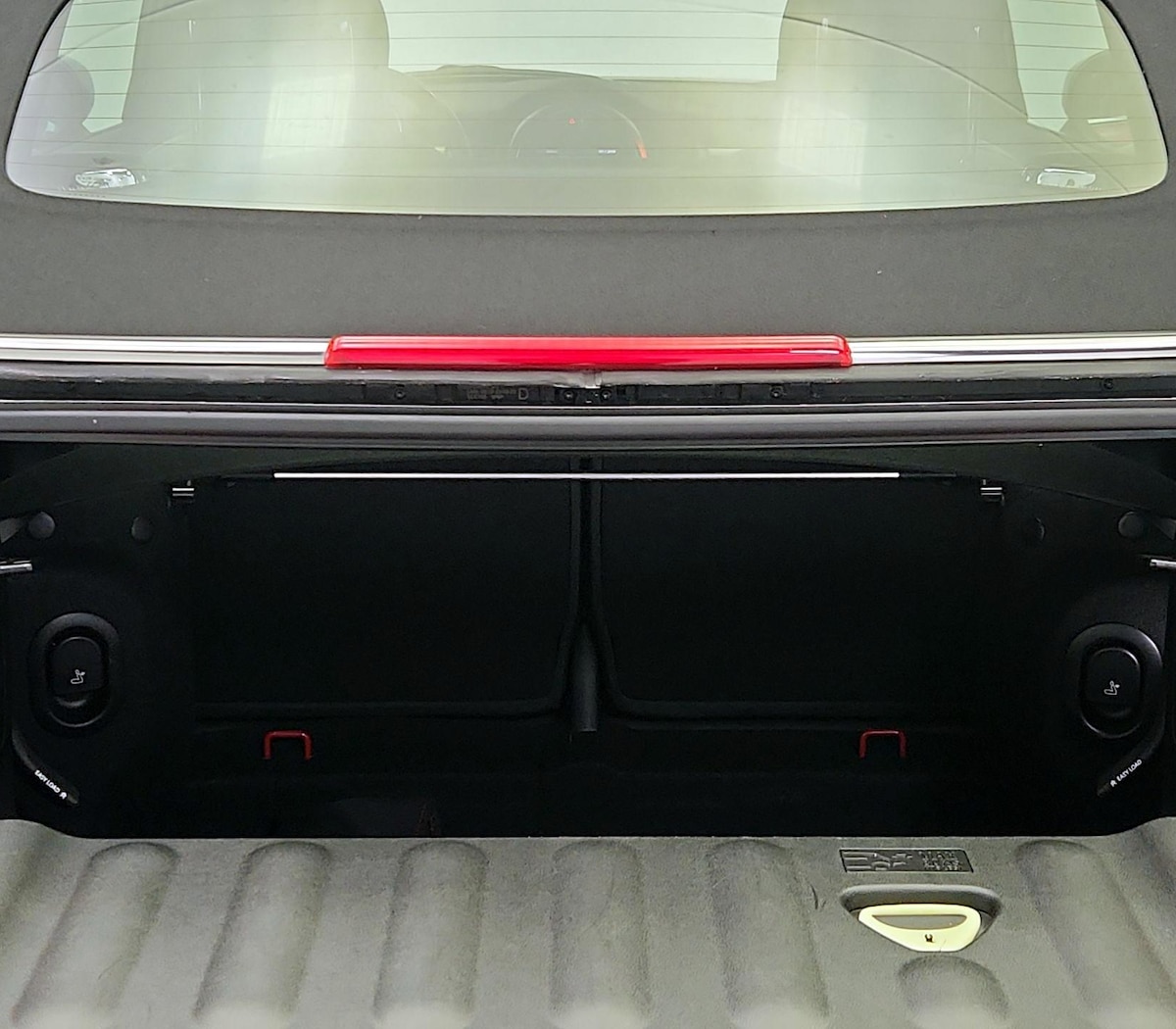 Trunk/Cargo (Seats Up)