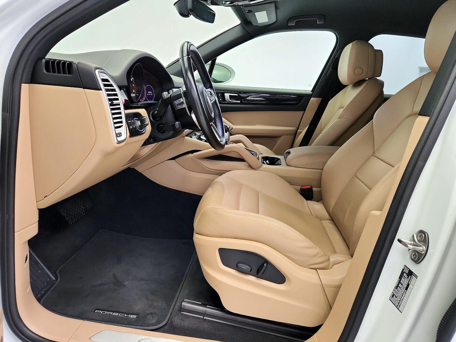 Power Seat(s) & Leather Seats