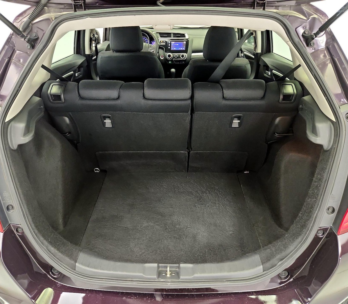 Trunk/Cargo (Seats Up)