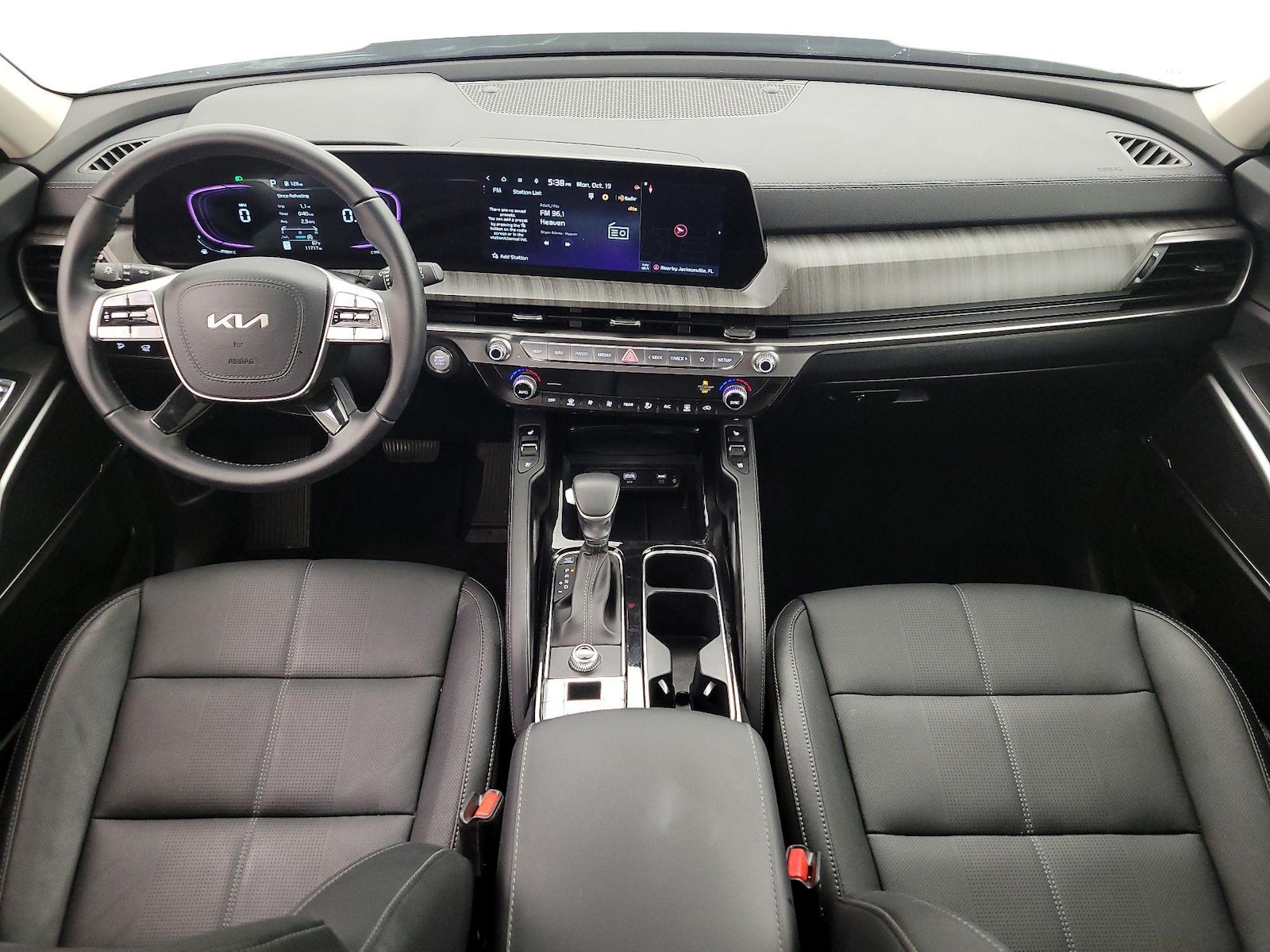 Apple CarPlay® & Android Auto™