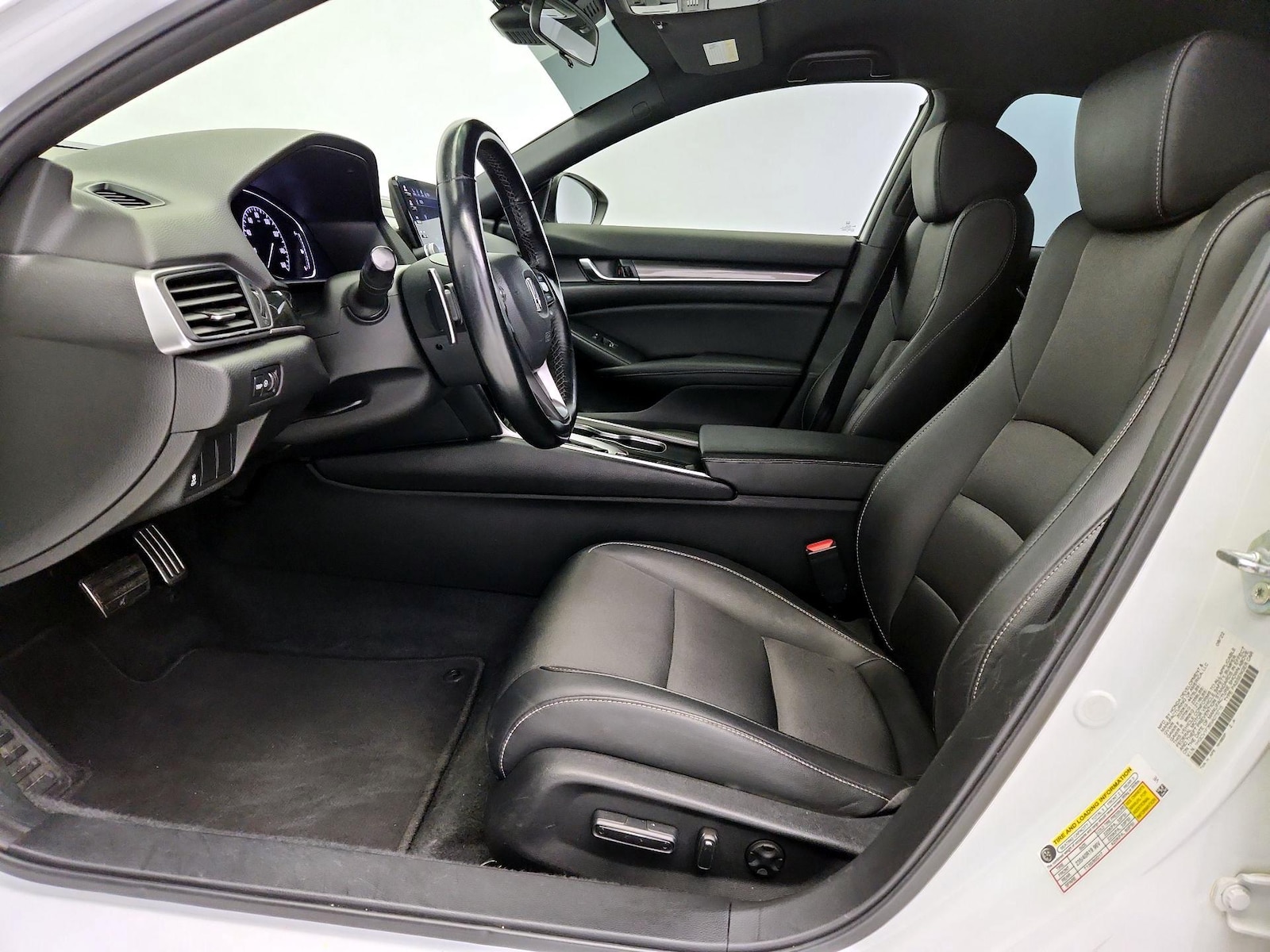 Power Seat(s) & Side Airbags