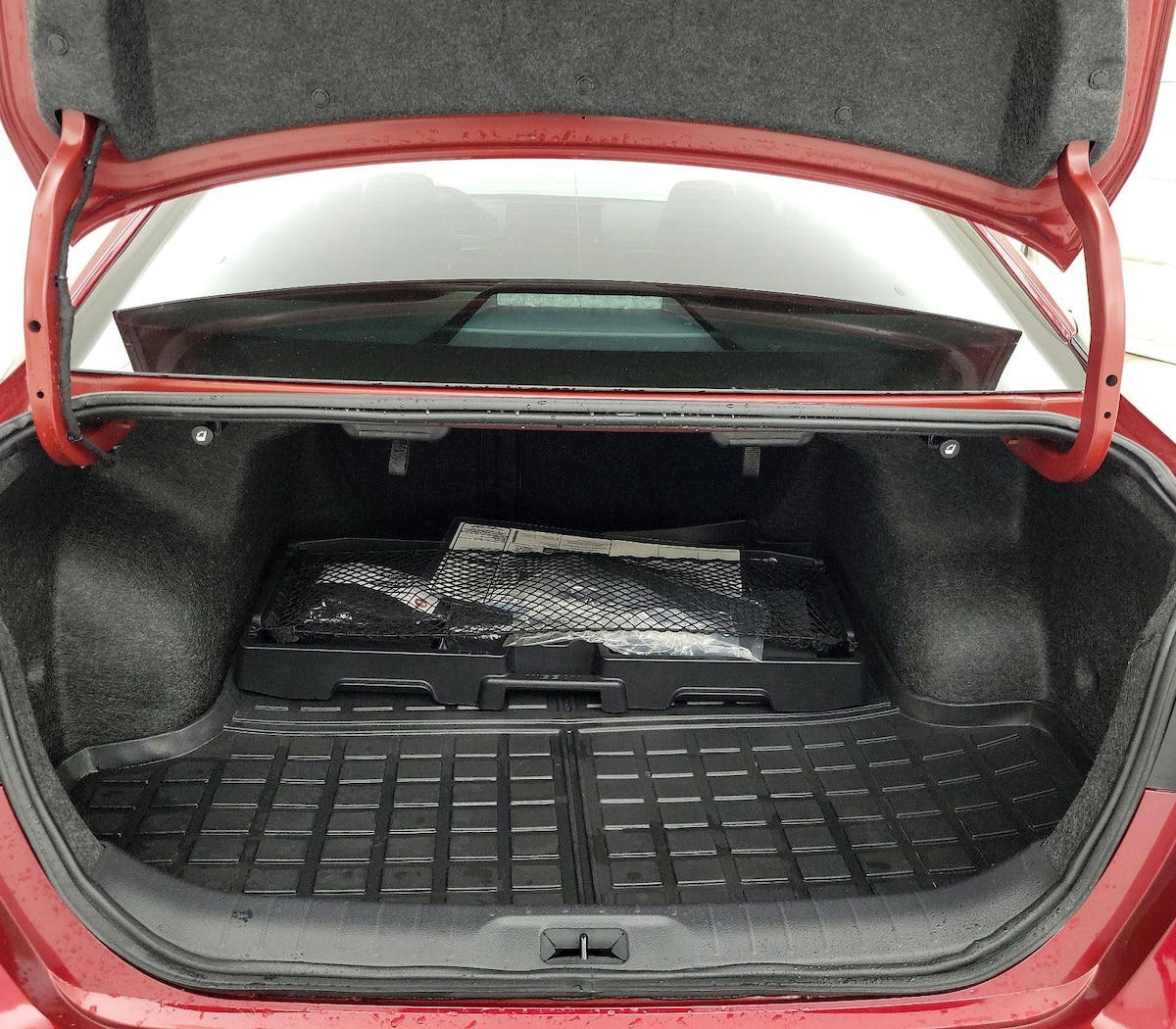 Trunk/Cargo (Seats Up)