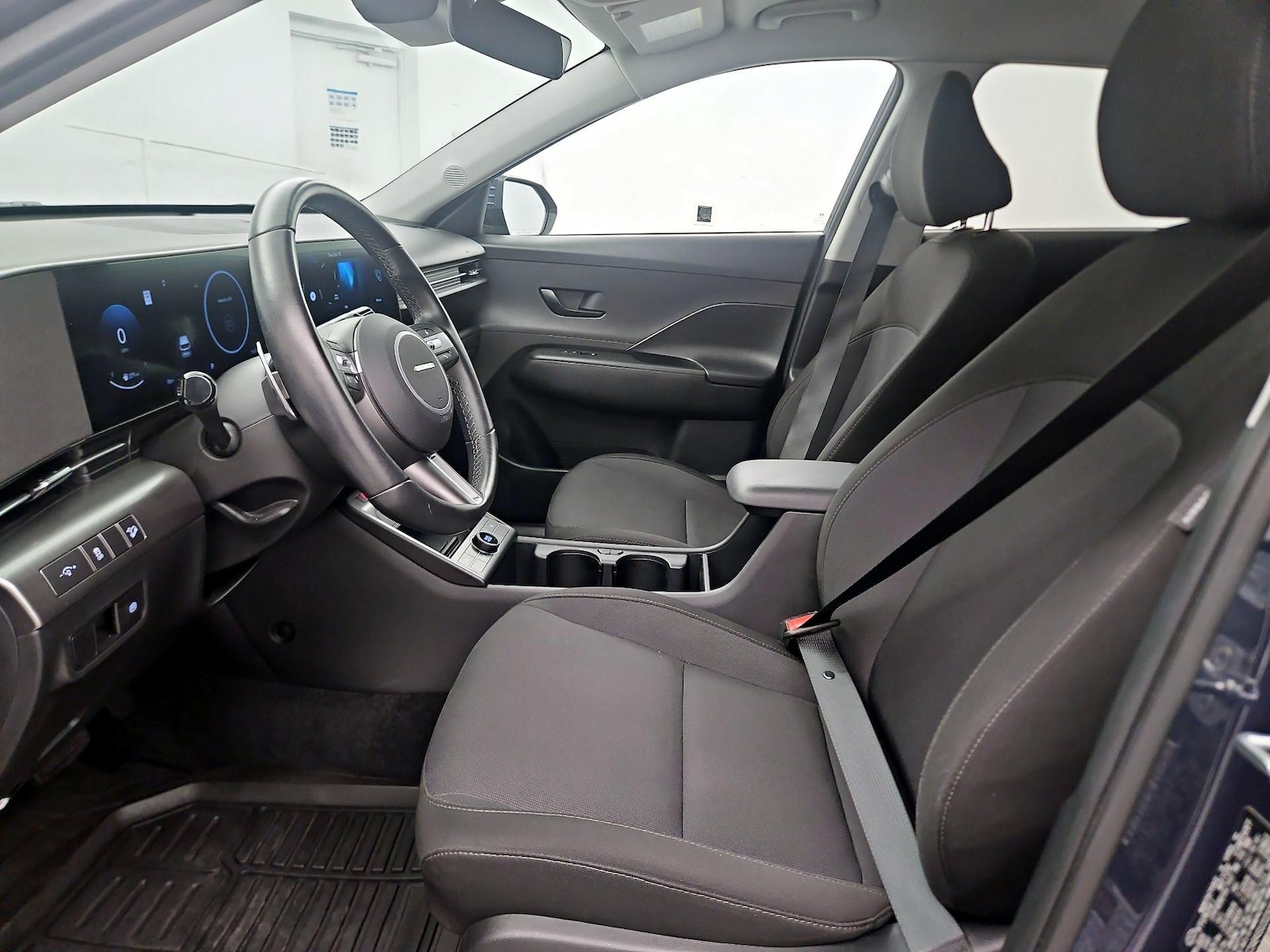 2025 Hyundai Kona SEL Convenience - Photo 12