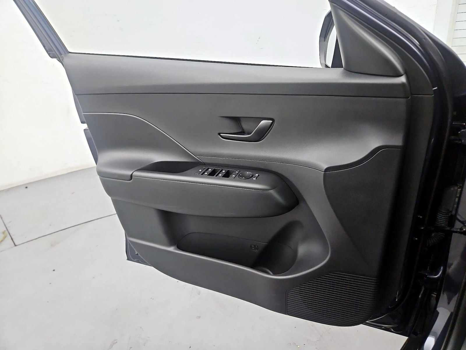 2025 Hyundai Kona SEL Convenience - Photo 13