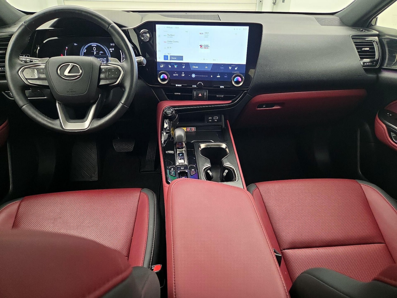 Apple CarPlay® & Android Auto™