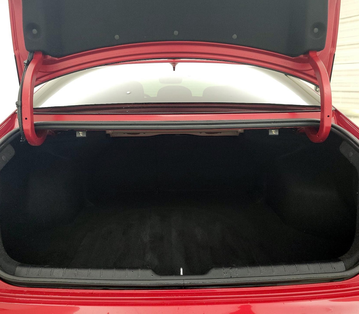 Trunk/Cargo (Seats Up)