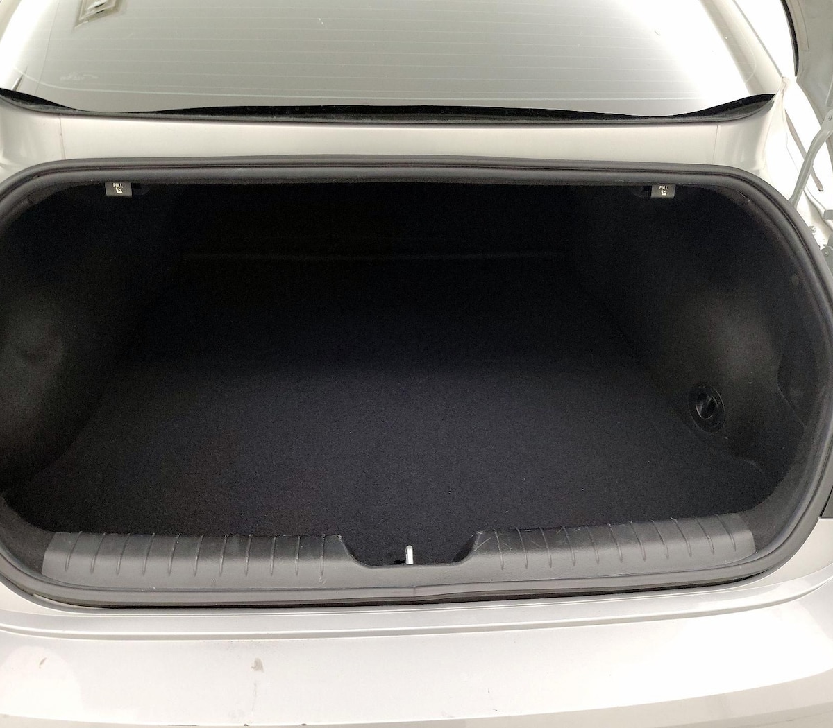 Trunk/Cargo (Seats Up)