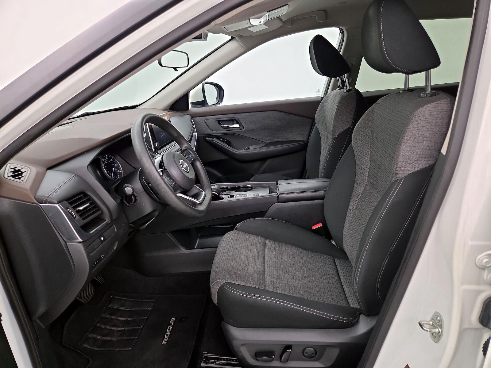 Power Seat(s) & Side Airbags