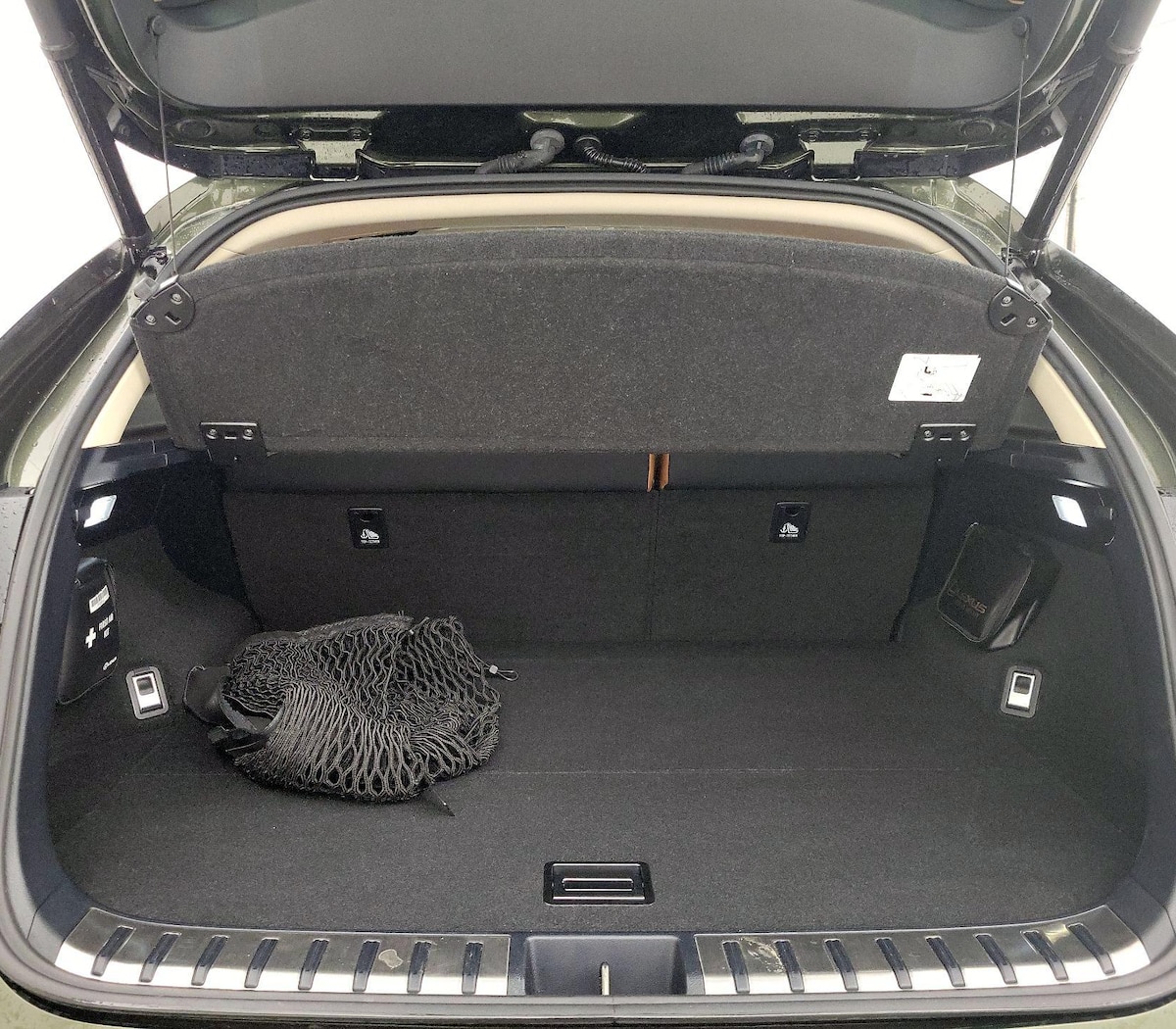 Trunk/Cargo (Seats Up)
