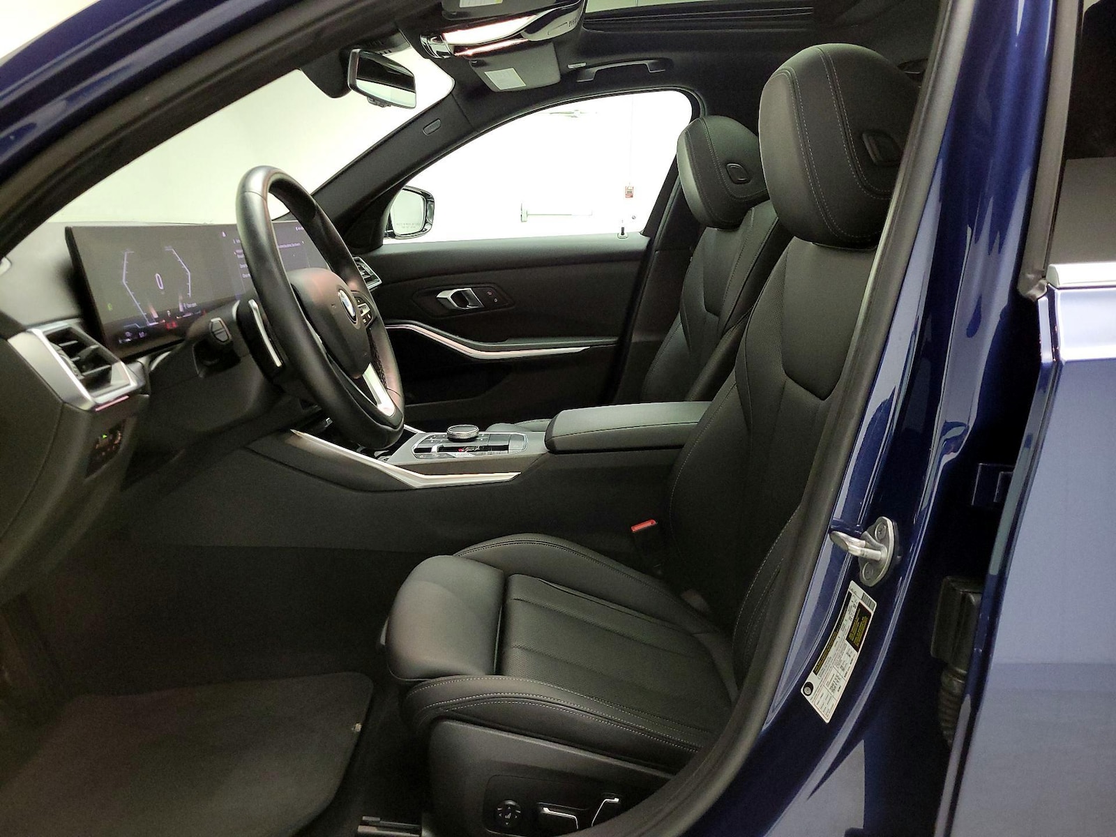 Power Seat(s) & Side Airbags