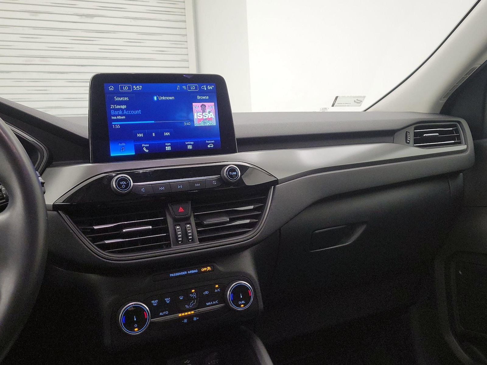Apple CarPlay® & Android Auto™