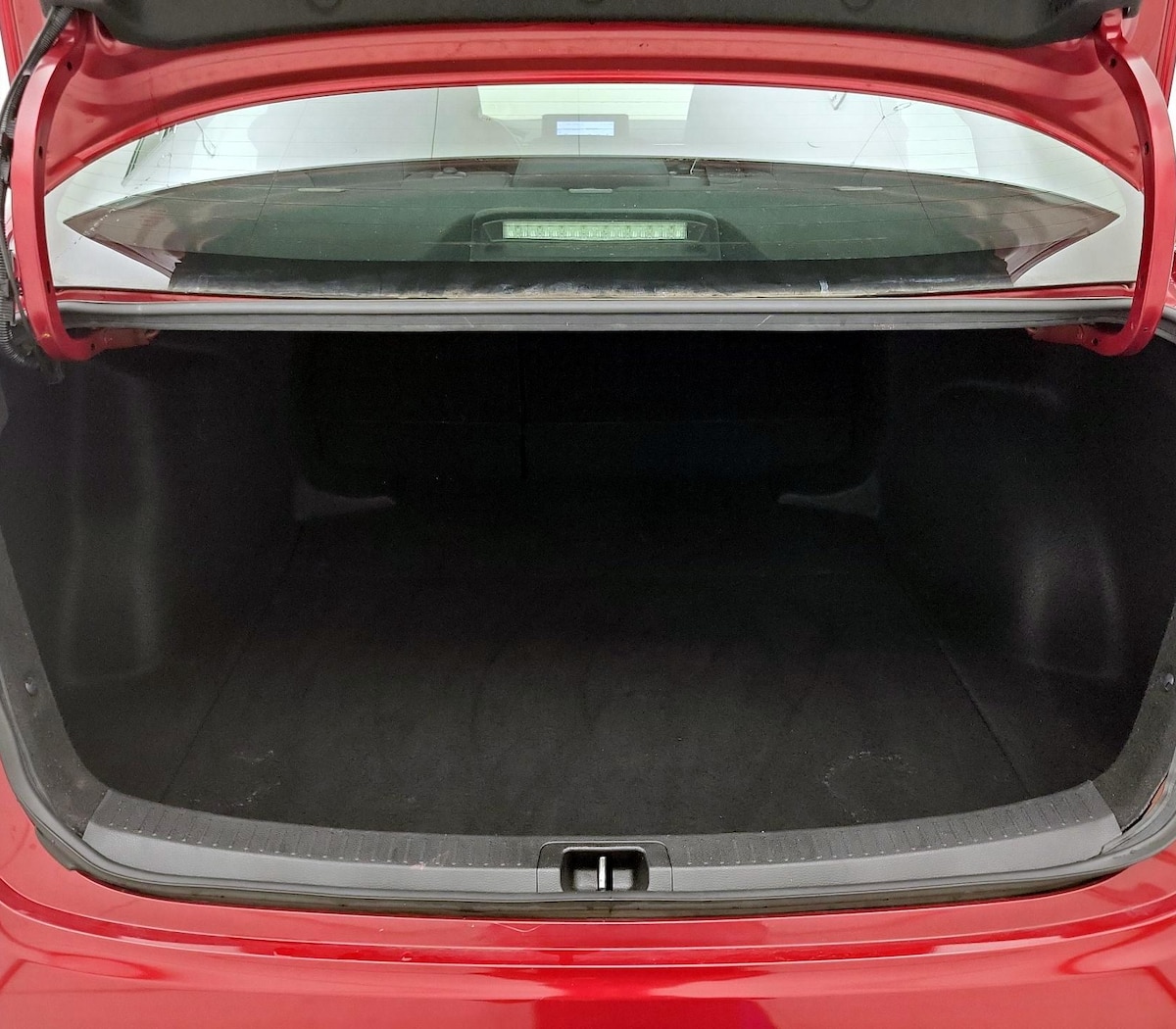 Trunk/Cargo (Seats Up)