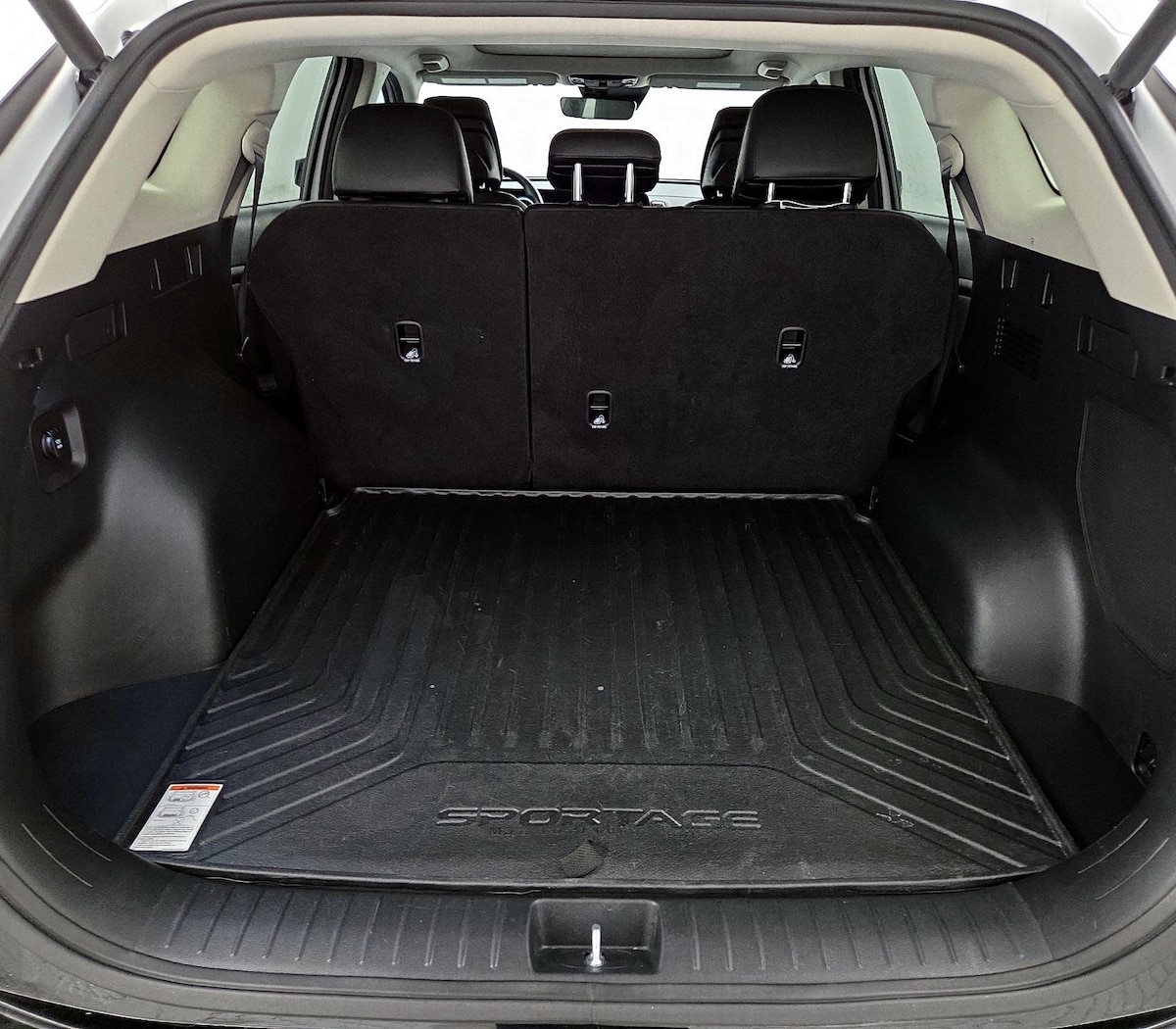 Trunk/Cargo (Seats Up)