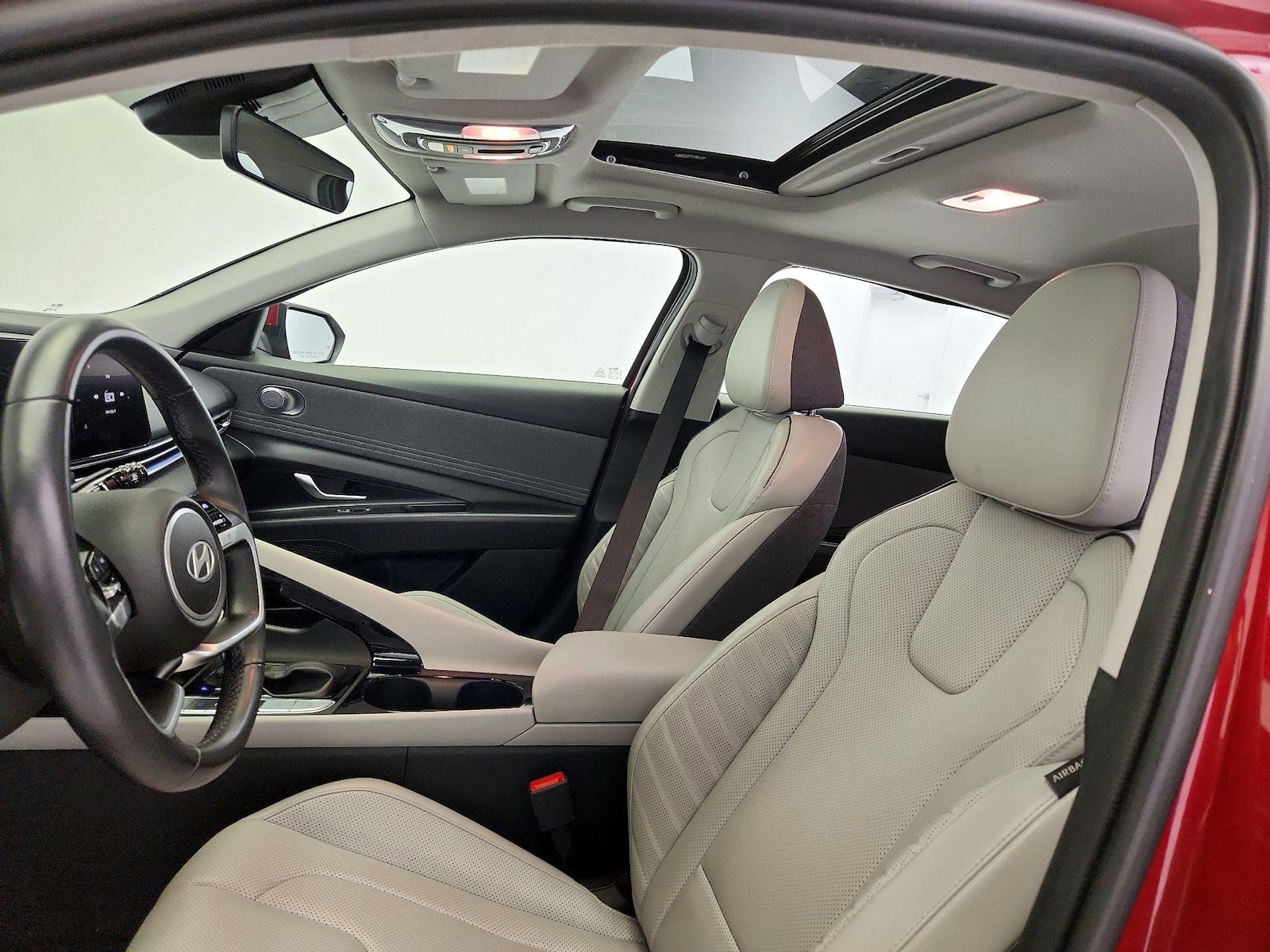 Sunroof(s) & Overhead Airbags