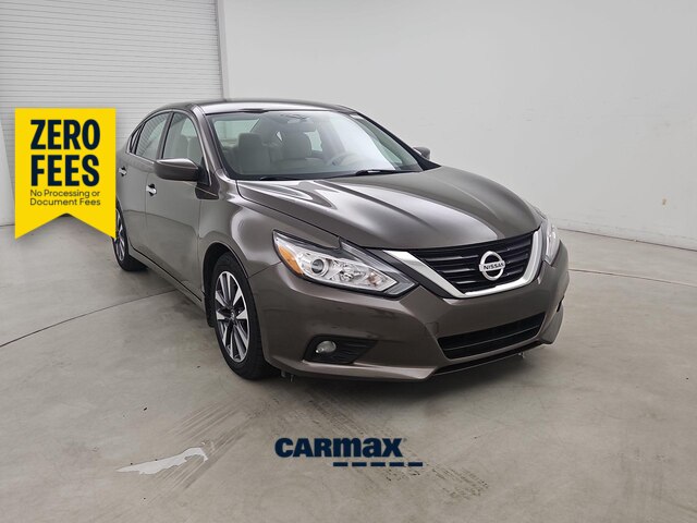 Brown 2017 Nissan Altima Sedan Front-Wheel Drive Continuously Variable Transmission