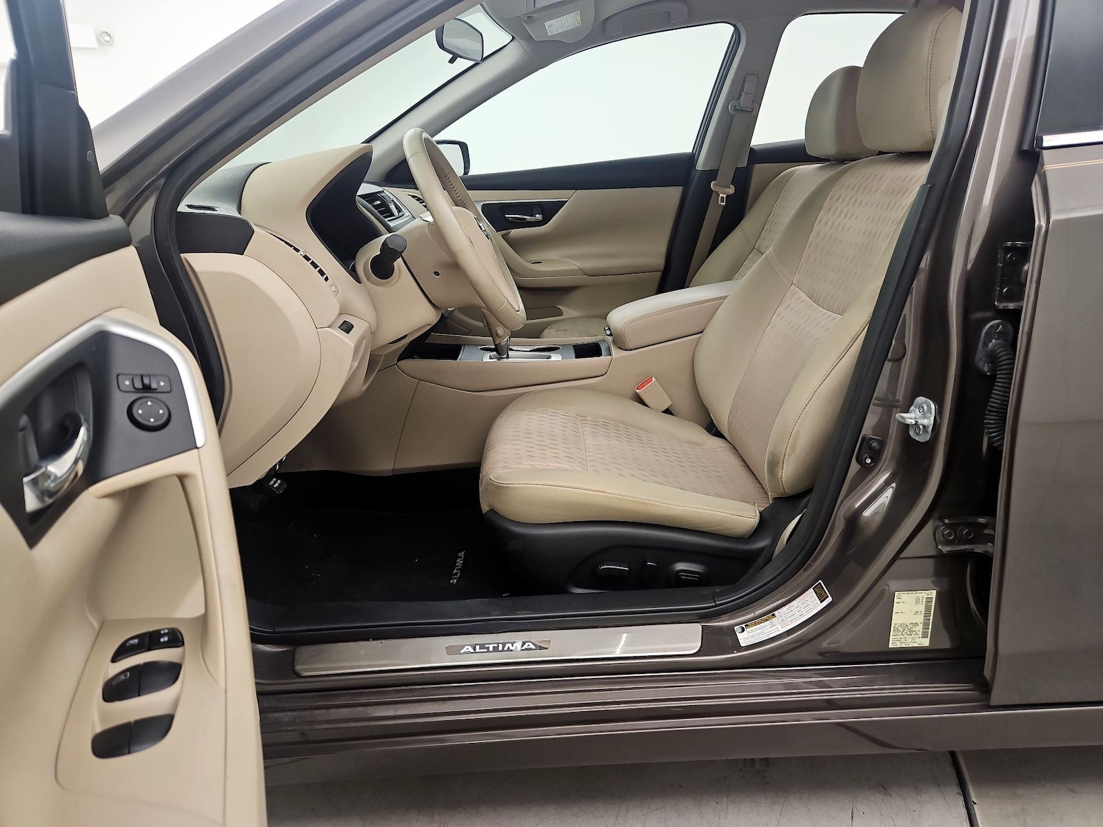 Power Seat(s) & Side Airbags