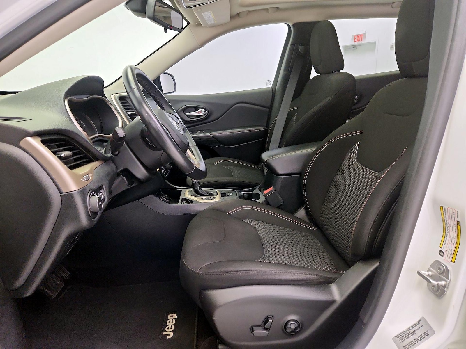 Power Seat(s) & Side Airbags
