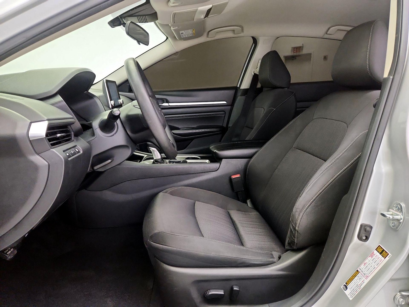 Power Seat(s) & Side Airbags