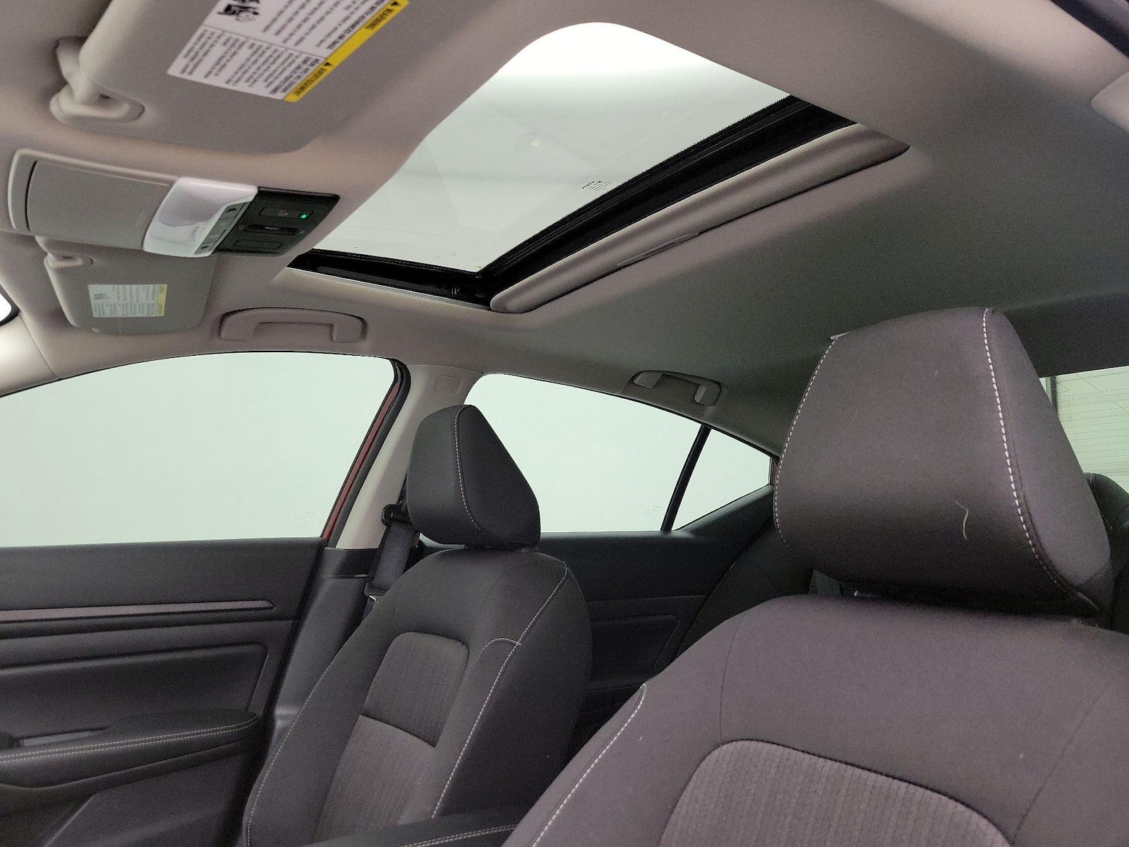 Sunroof(s) & Overhead Airbags