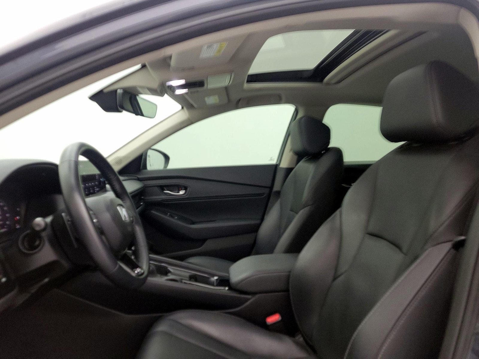 Sunroof(s) & Overhead Airbags