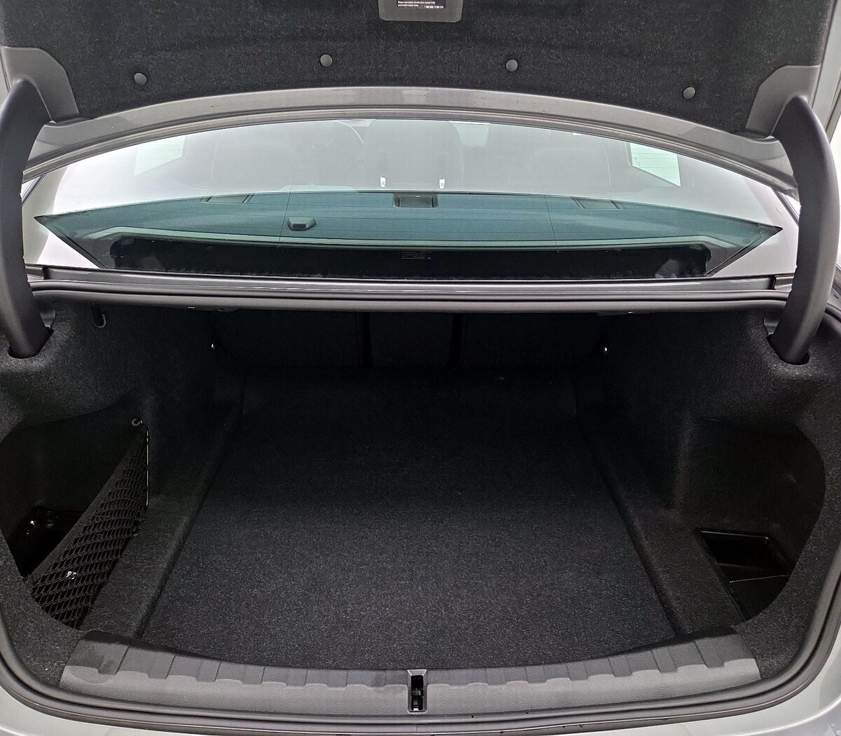 Trunk/Cargo (Seats Up)