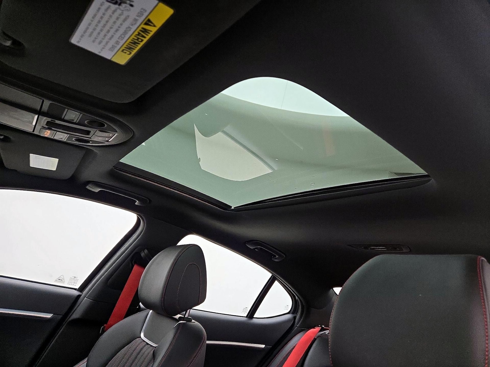Sunroof(s) & Overhead Airbags