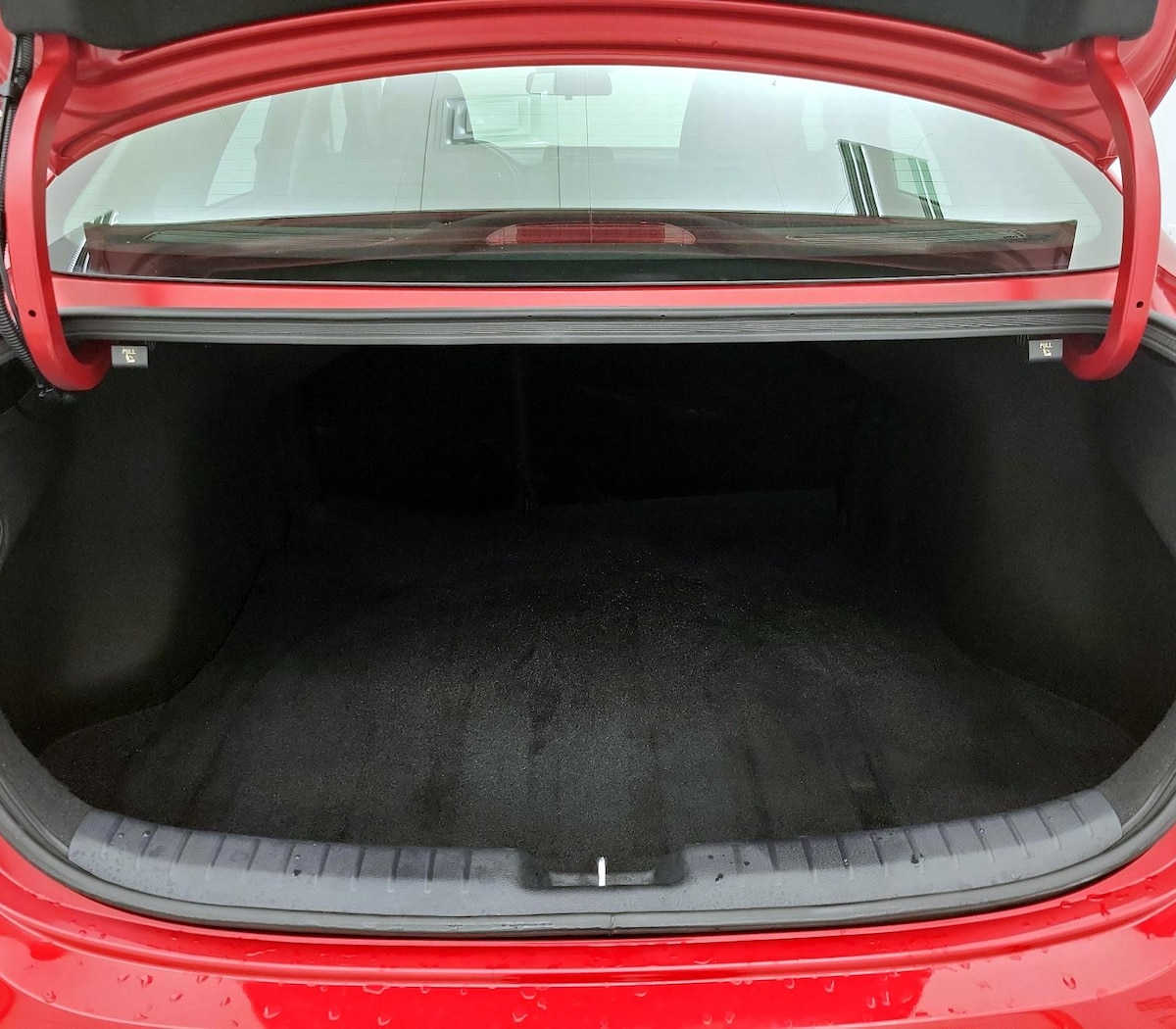 Trunk/Cargo (Seats Up)