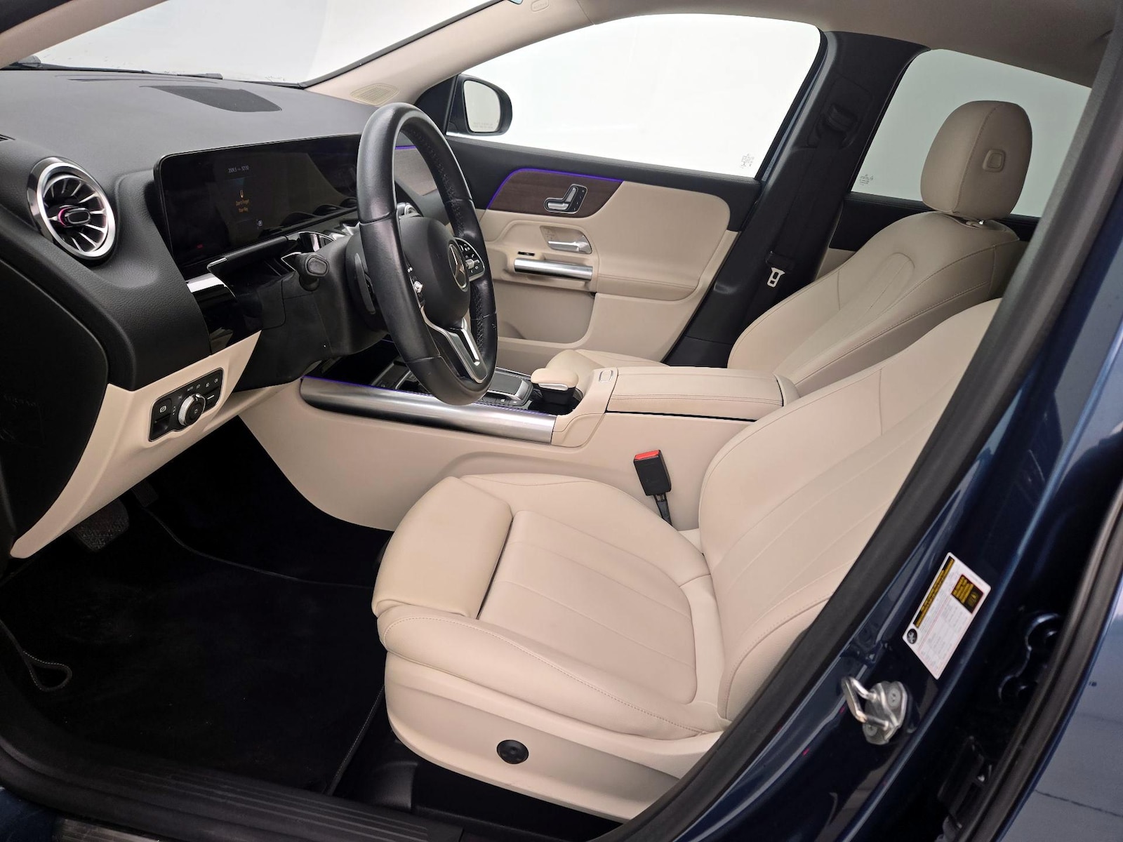 Power Seat(s) & Side Airbags