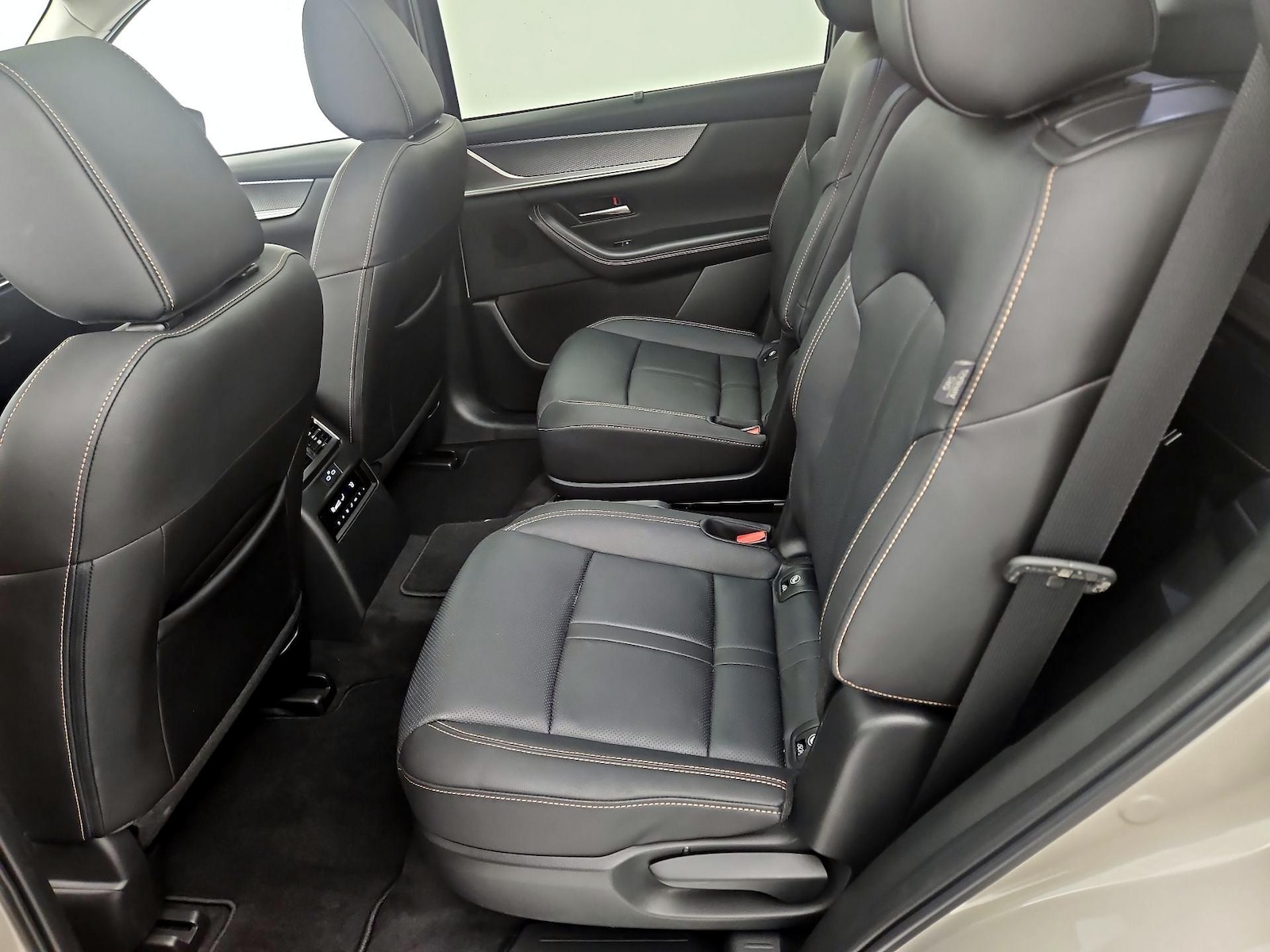 Rear Air Conditioning
