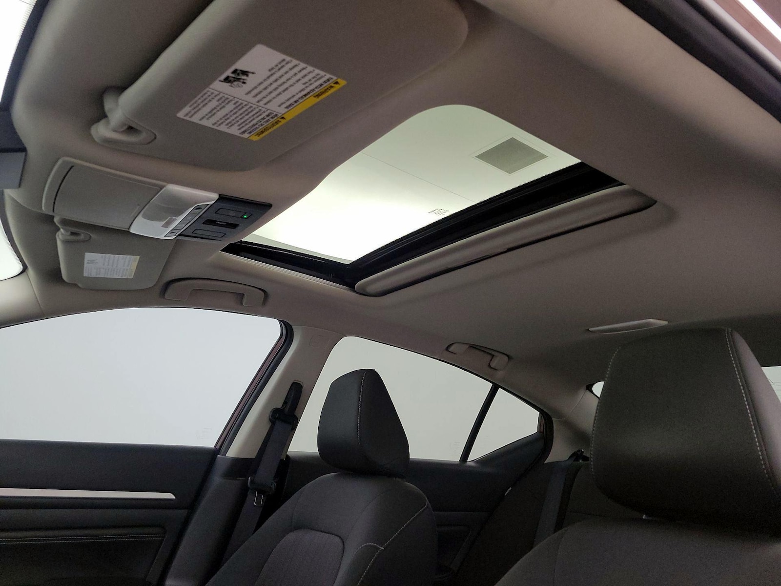 Sunroof(s) & Overhead Airbags