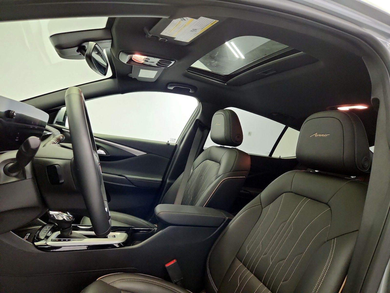 Sunroof(s) & Overhead Airbags