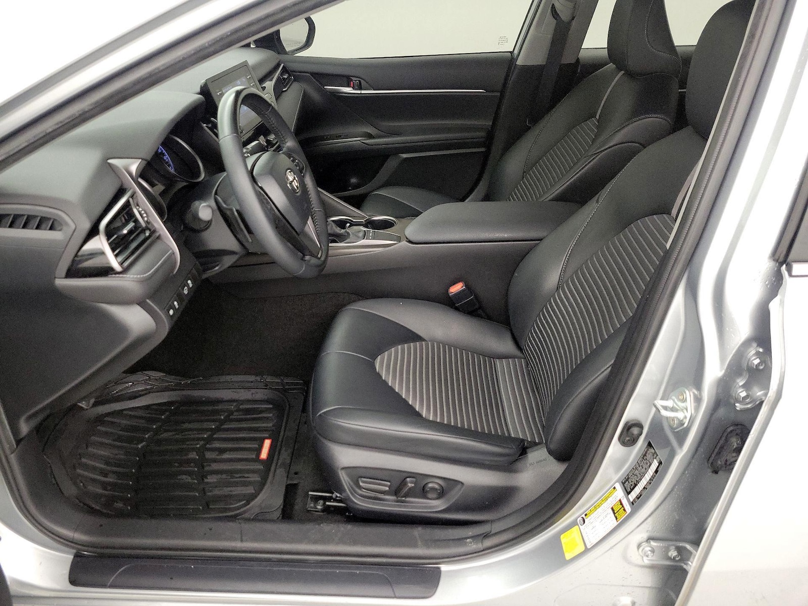 Power Seat(s) & Side Airbags