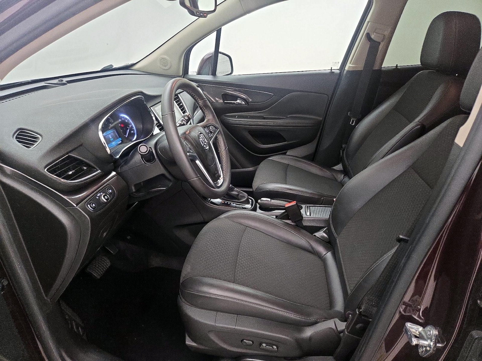 Power Seat(s) & Side Airbags