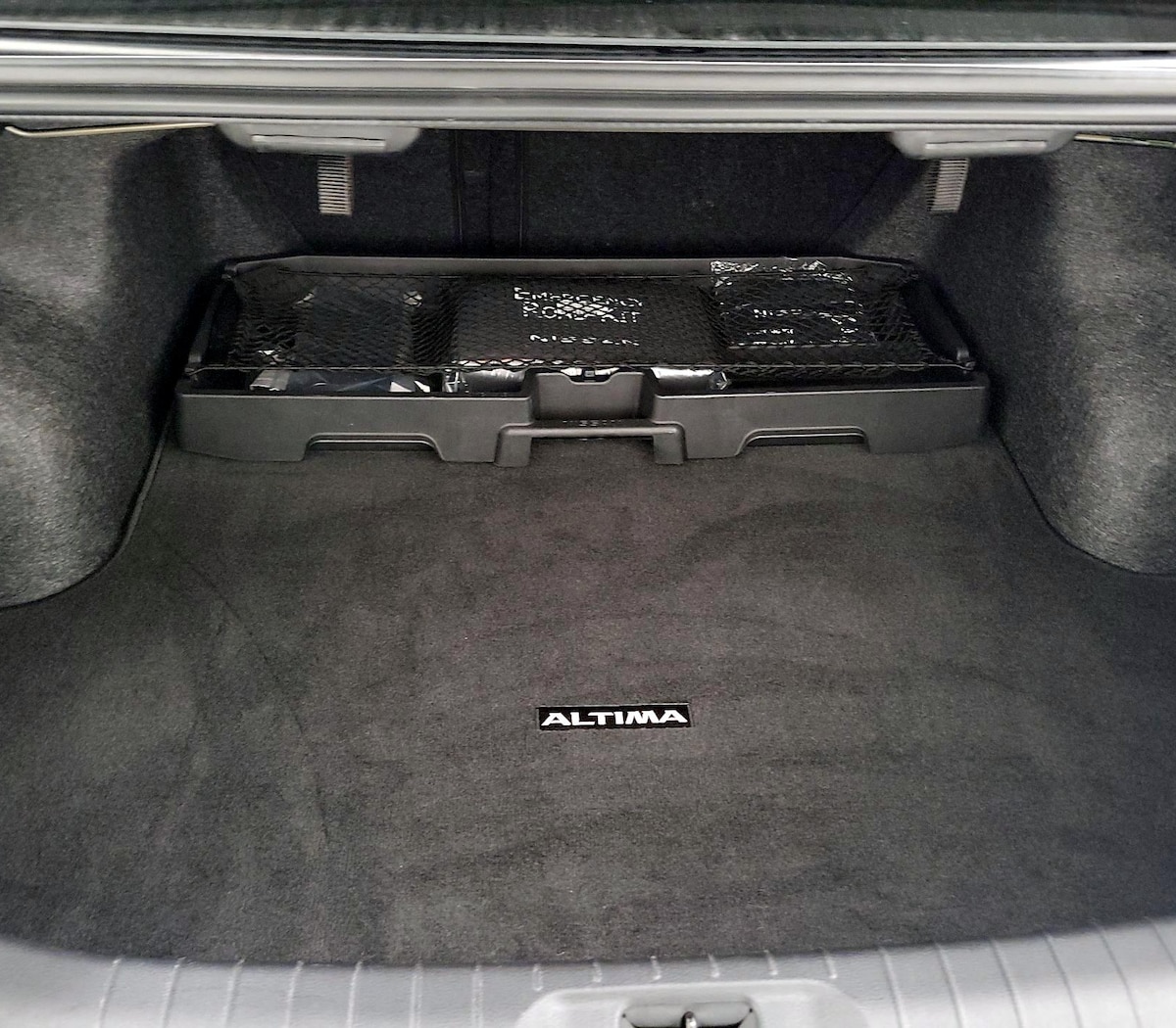 Trunk/Cargo (Seats Up)