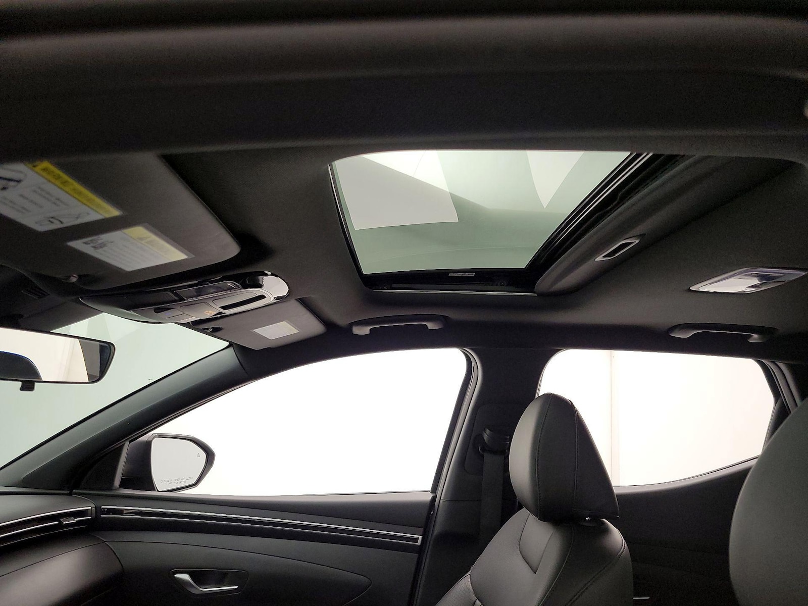 Sunroof(s) & Overhead Airbags