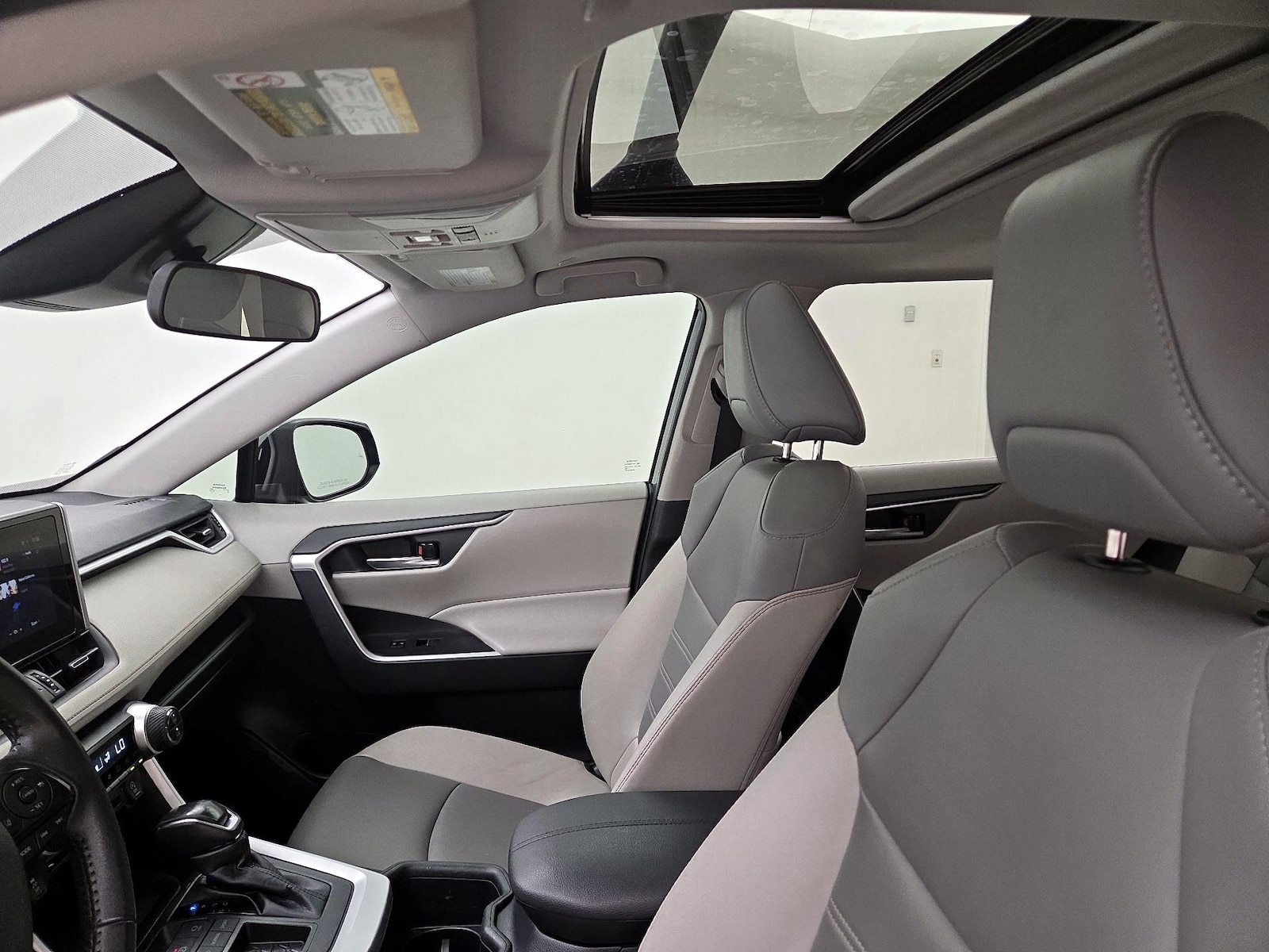Sunroof(s) & Overhead Airbags