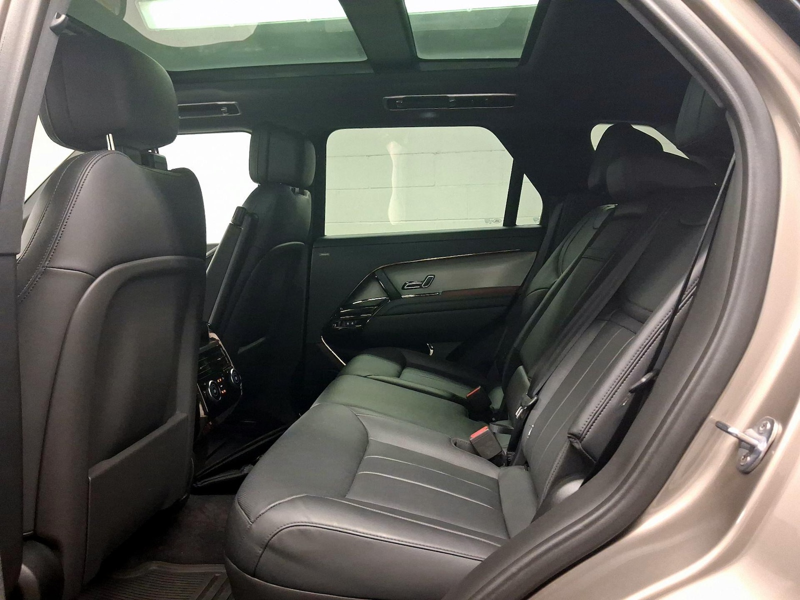 Rear Air Conditioning