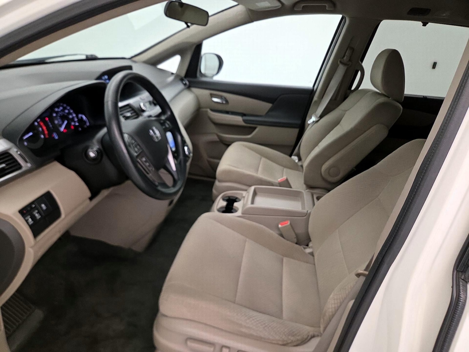 Power Seat(s) & Side Airbags