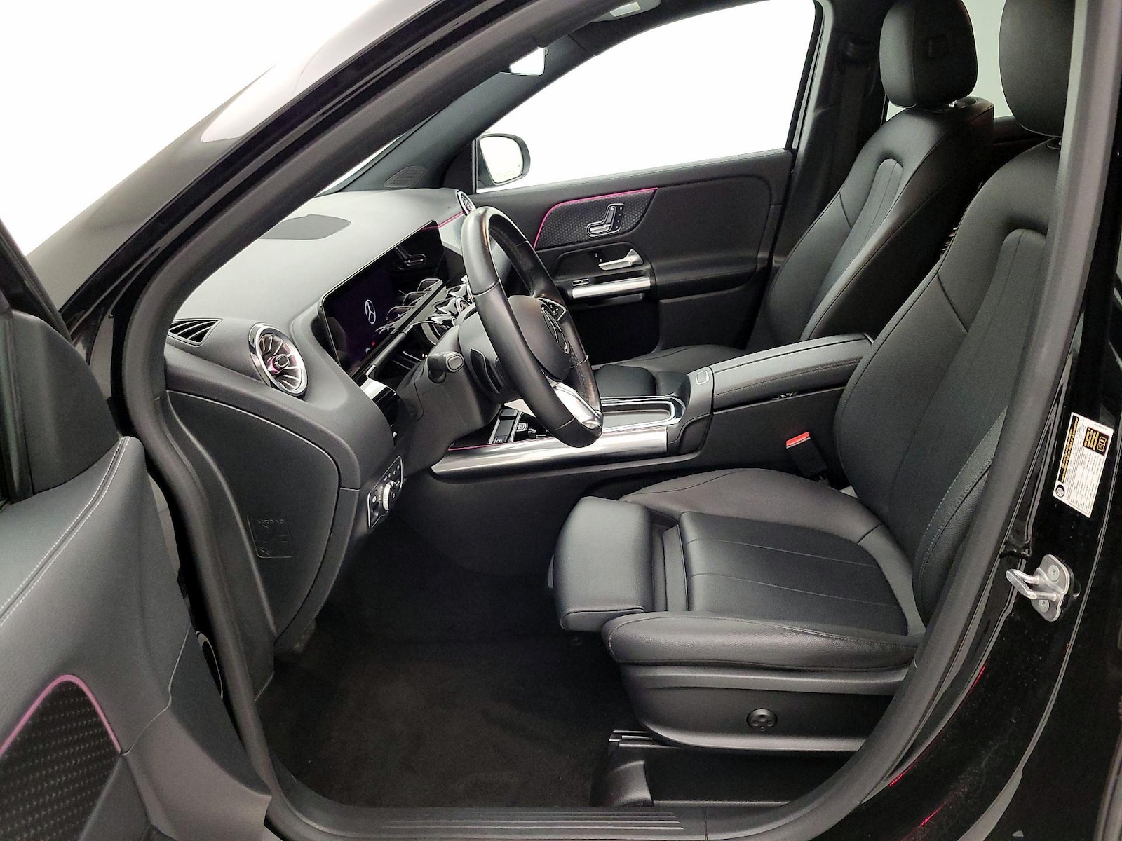 Side Airbags & Leatherette Seats
