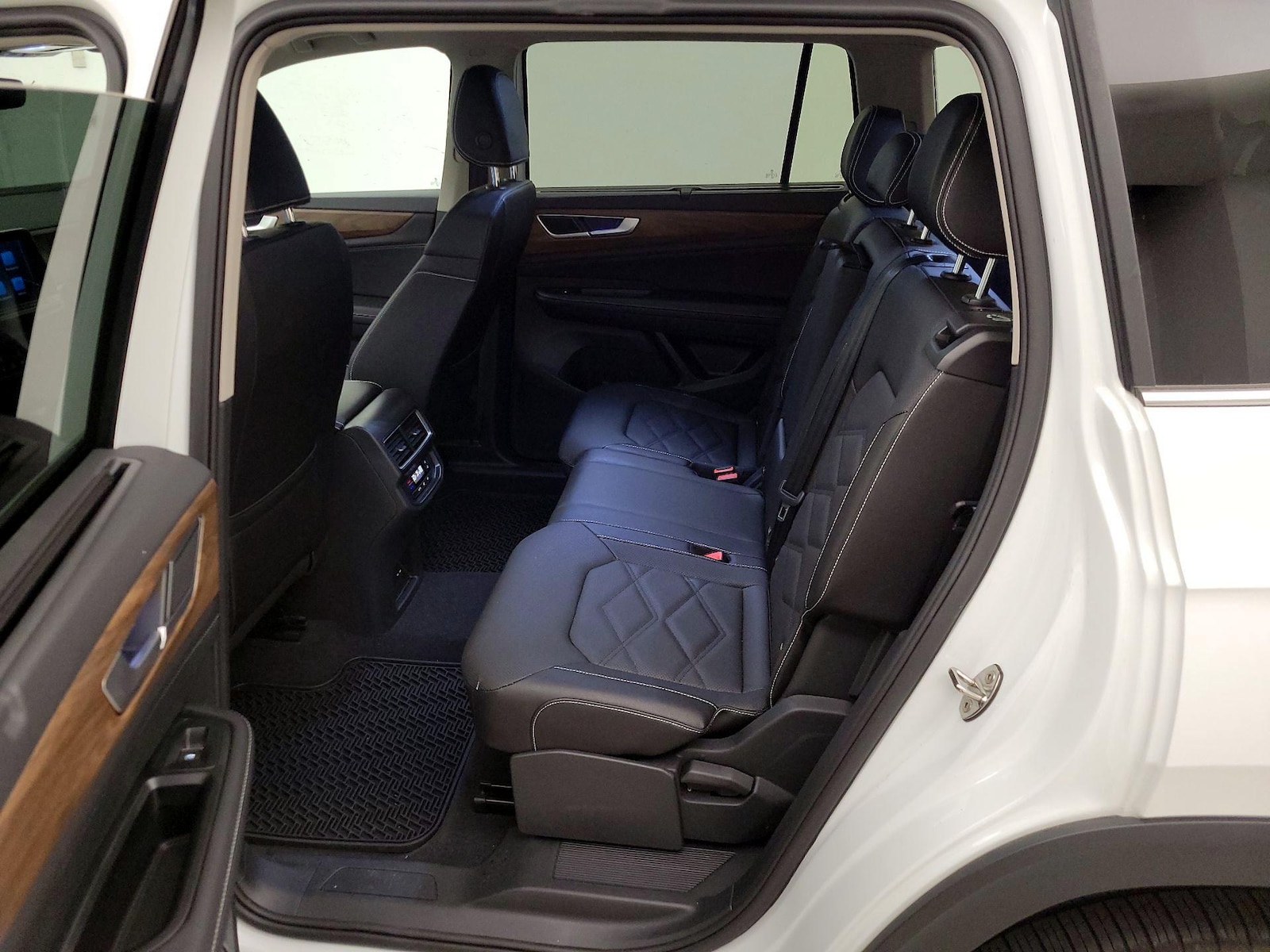 Rear Air Conditioning